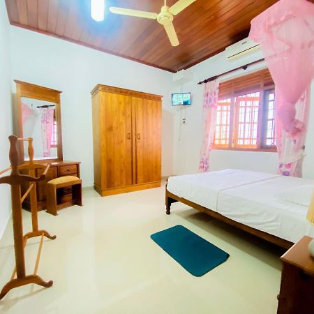 Lumbini Villa Μπεντότα Εξωτερικό φωτογραφία